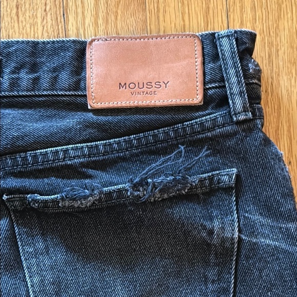 Moussy sz 27 black Distressed Denim Jeans raw edge button fly 9” rise 27” inseam - Picture 10 of 11